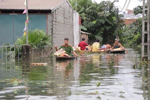 Hơn 7.400 nhân khẩu vùng úng ngập huyện Chương Mỹ cần cứu trợ