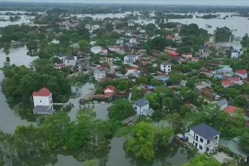 Mực nước trên các sông đang rút nhanh