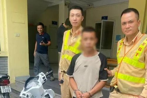 Bị bắt giữ khi đang mang xe trộm cắp đi tiêu thụ