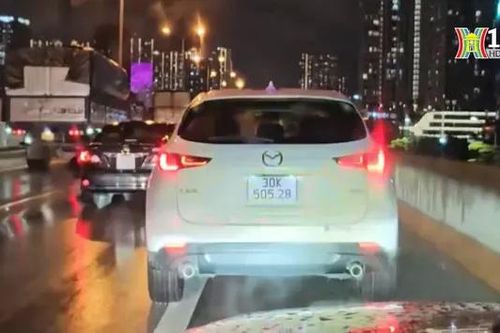 Mức phạt lỗi chiếm làn khẩn cấp không nhường xe ưu tiên