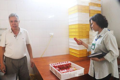 Hà Nội: Tăng cường kiểm soát an toàn thực phẩm xung quanh trường học