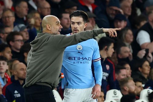 Man City nhận án phạt nặng từ Premier League
