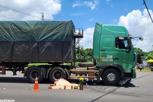 Tai nạn giao thông mới nhất 1/8/2024: tử vong khi đi vào điểm mù xe tải