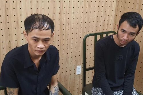 Đến nhà đối thủ nổ súng thị uy