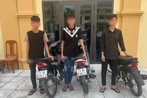 Khởi tố nhóm 'quái xế' quấy rối, thách thức lực lượng CSGT
