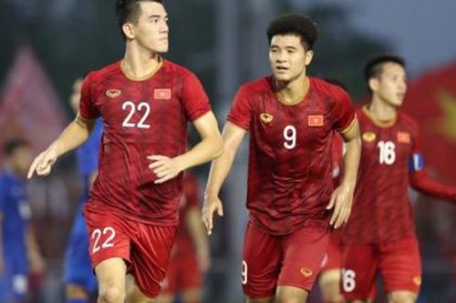 Bến đỗ bất ngờ của tiền đạo Hà Đức Chinh