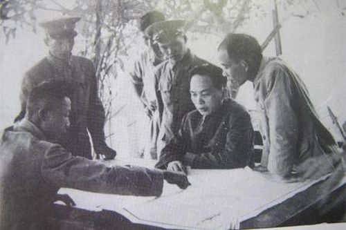 Vị tướng 'không quân hàm' Nguyễn Chánh
