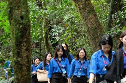 55 học sinh, sinh viên xuất sắc tham gia Trại hè Thủ lĩnh Đại học Quốc gia Hà Nội