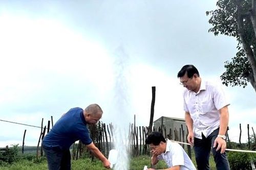 Đánh giá ban đầu hiện tượng cột nước phụt cao hơn 20m ở Gia Lai
