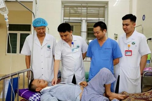 Hi hữu bệnh nhân thoát án tử sau khi bị đứt tĩnh mạch vùng cổ