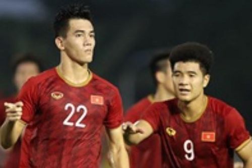 Hà Đức Chinh gia nhập B.Bình Dương, tái hiện cặp bài trùng ăn ý với Tiến Linh