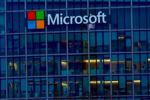 Microsoft thành 'nam châm' hút tiền của các công ty theo đuổi AI