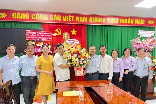 Báo Đồng Nai chúc mừng Ban Tuyên giáo Tỉnh ủy nhân Ngày truyền thống ngành tuyên giáo