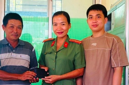 Anh Mai Vũ Bình Minh nhặt được của rơi, trả lại người đánh mất