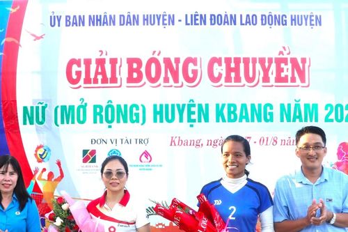 Bế mạc Giải bóng chuyền nữ mở rộng huyện Kbang năm 2024