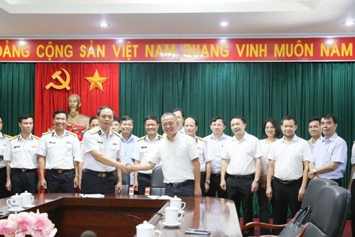 Vùng 4 Hải quân: Ký kết phối hợp trong hỗ trợ, hợp tác, chuyển giao kỹ thuật y tế