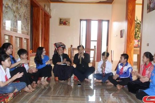 Thực hiện hiệu quả chủ trương '1+2' trong cán bộ đoàn