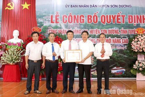Xã Hồng Lạc đạt chuẩn nông thôn mới nâng cao