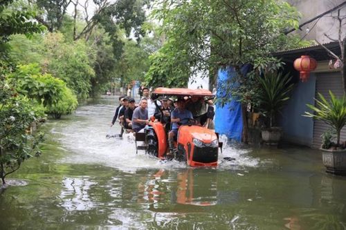 Hà Nội sát cánh, kịp thời hỗ trợ người dân vùng 'rốn lũ'