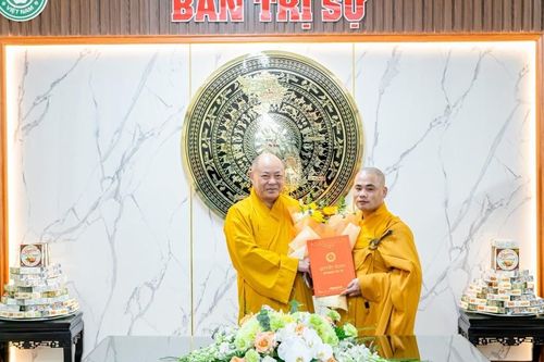 Thanh Hóa: Trao quyết định bổ nhiệm trụ trì chùa Phật Tông, Diệu Sơn và chùa Mậu Tùng