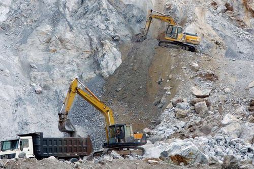 Bình Dương: Đấu giá quyền khai thác đối với 7 mỏ khoáng sản