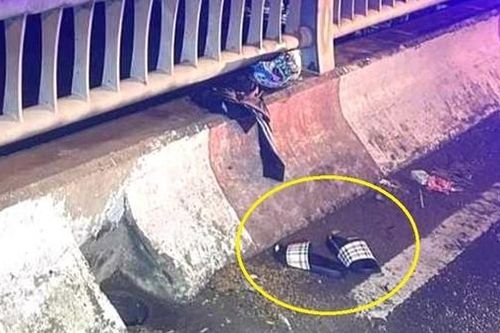 Cãi nhau với vợ trẻ, nam thanh niên nhảy cầu mất tích