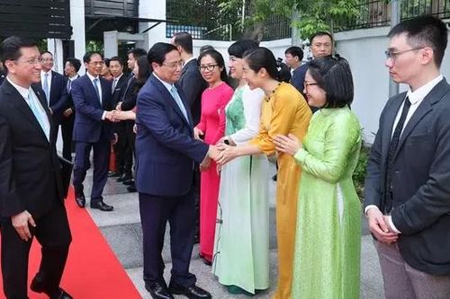 Thủ tướng gặp gỡ cộng đồng người Việt Nam tại Ấn Độ