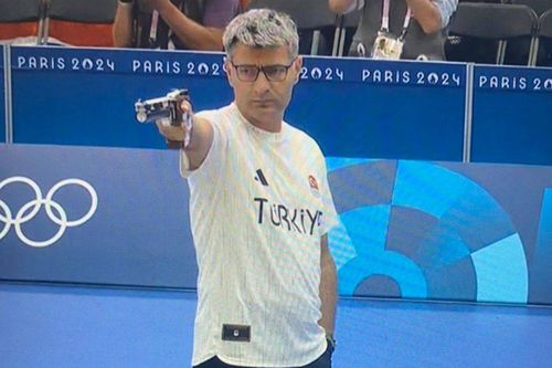Olympic hôm nay 1/8: Xạ thủ tóc bạc không cần kính ngắm vẫn giành huy chương