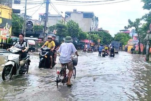 Nguyên nhân nào khiến Hà Nội cứ mưa lớn là ngập?