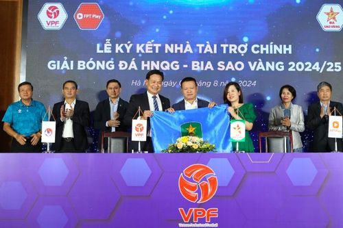 Nhiều điểm hấp dẫn ở mùa giải bóng đá chuyên nghiệp quốc gia 2024/25