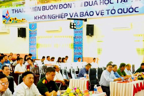 Đắk Lắk: Phổ biến kiến thức quốc phòng, an ninh cho cán bộ, người dân huyện Buôn Đôn