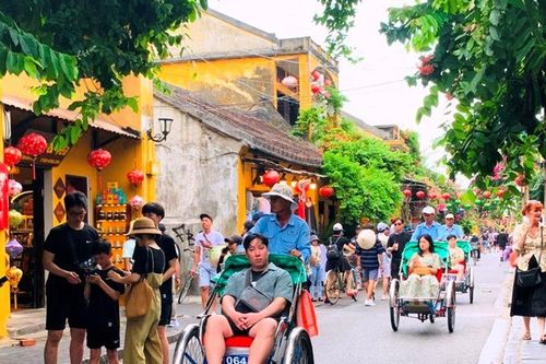 Tín hiệu vui từ du lịch