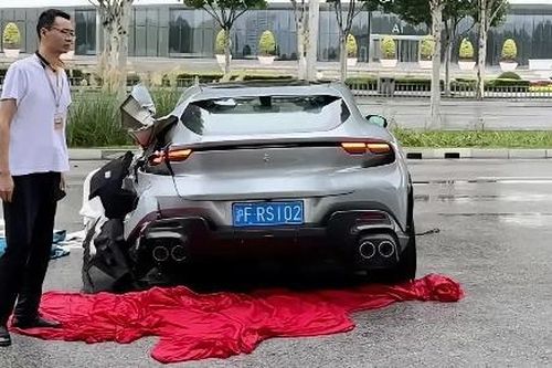 Ferrari Purosangue gặp tai nạn tại Trung Quốc
