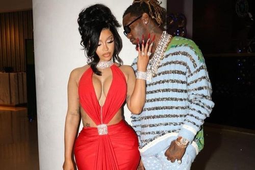 Cardi B ly hôn khi đang mang thai