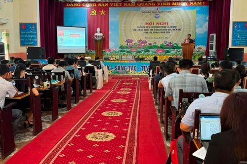 Phổ biến kiến thức quốc phòng, an ninh tại huyện biên giới Buôn Đôn