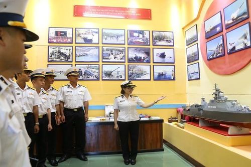 Vùng 4 Hải quân tổ chức nhiều hoạt động kỷ niệm 60 năm chiến thắng trận đầu