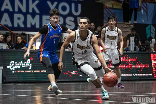 Saigon Heat thắng áp đảo Hanoi Buffaloes