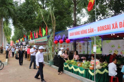 Hội chợ nông sản, thực phẩm vùng đồng bào dân tộc thiểu số và miền núi huyện Kbang tỉnh Gia Lai