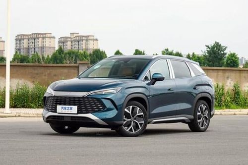 BYD Song L PHEV từ 475 triệu đồng có gì mà 'cháy hàng', gây sốt?