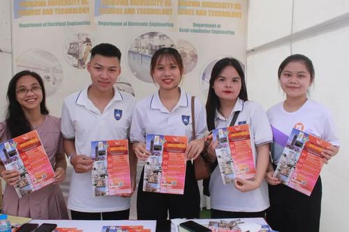Tạo lập môi trường giúp sinh viên hội nhập