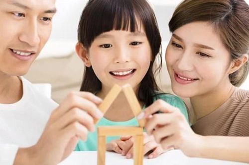 8 bài học hữu ích con cái học được từ cha mẹ nghèo