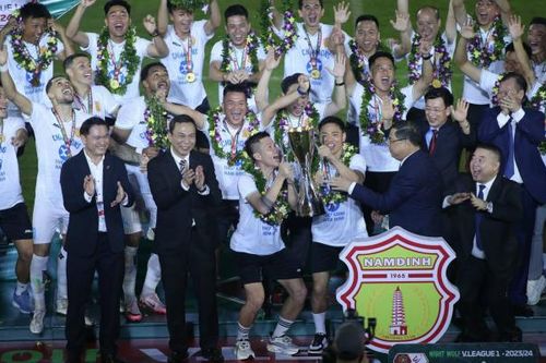 Bốc thăm V.League 2024/25: Sự khởi đầu mới và lịch thi đấu đầy thách thức