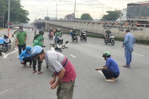 Công an Bình Dương nói gì về việc 'hiệp sĩ' hút đinh bị đưa về trụ sở?