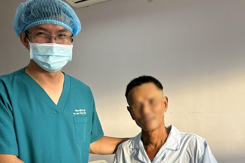 Người đàn ông mắc liên cầu lợn sau ăn bánh ướt thịt heo