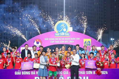 TP.HCM I nâng cao cúp vô địch giải nữ VĐQG 2024