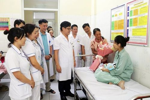 Cấp cứu thành công sản phụ bị bong rau non thể nặng