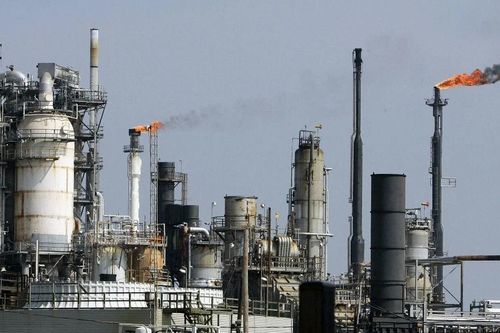 Indonesia đặt mục tiêu khai thác 100.000 thùng dầu mỗi ngày vào năm 2028