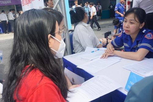 TP Hồ Chí Minh: Bác sĩ trẻ vừa được cấp giấy phép hành nghề đã được tuyển dụng