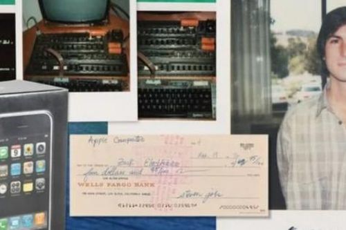 Đấu giá hàng loạt kỷ vật trị giá triệu USD của Steve Jobs