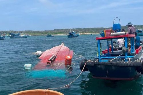 Vụ chìm tàu 6 người rơi xuống biển ở Phú Quý: 1 nạn nhân tử vong, 1 người mất tích
